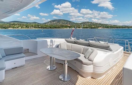 Motor yacht OVERMARINE MANGUSTA 108 5470hp