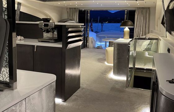 Motor yacht OVERMARINE MANGUSTA 108 5470hp