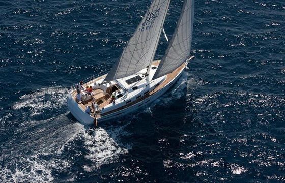 Sailboat Bavaria Yachtbau Bavaria Cruiser 45 - 4 cab. 14m