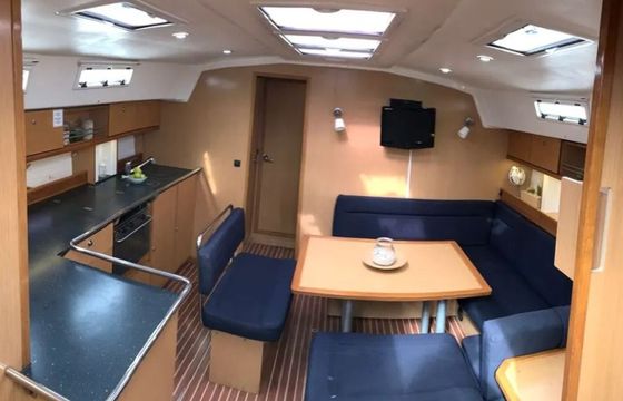 Sailboat Bavaria Yachtbau Bavaria Cruiser 45 - 4 cab. 14m