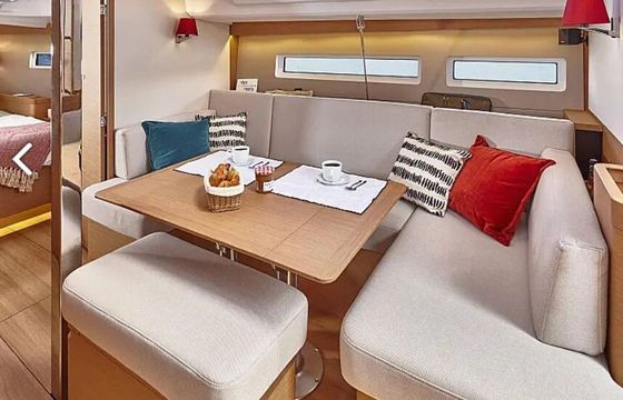 Sailboat Sun Odyssey 440 13m