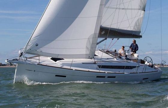 Sailboat Sun Odyssey 419 12m