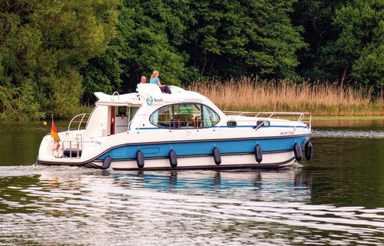 Houseboat Nicols Estivale Quattro (HMR)