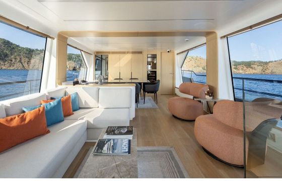 Motor yacht 2010 Falcon86s 800hp