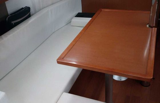 Sailboat BENETEAU OCEANIS 38 11.59m