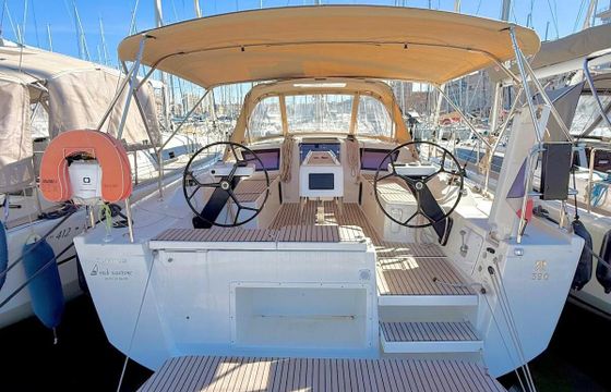 Sailboat Dufour Dufour 390 12m