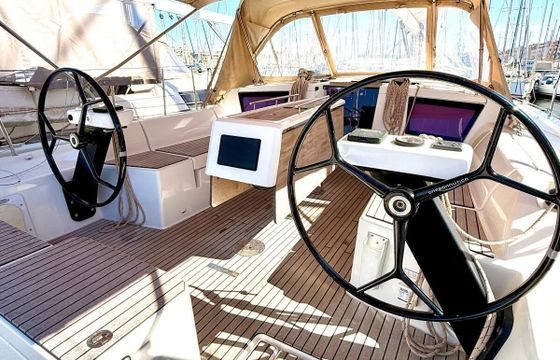 Sailboat Dufour Dufour 390 12m