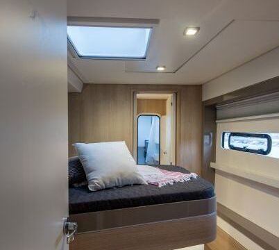 Catamaran Catana Bali 5.4 - 6 + 2 cab. 16.22m