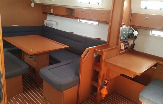 Sailboat Bavaria 40 Cruiser 12m