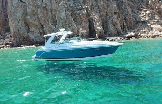Motor yacht Formula 35ft 700hp