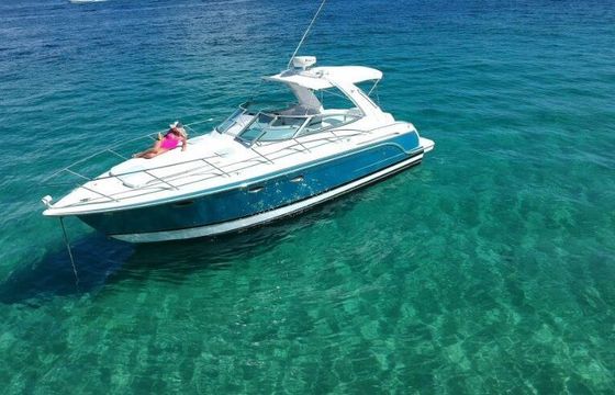 Motor yacht Formula 35ft 700hp