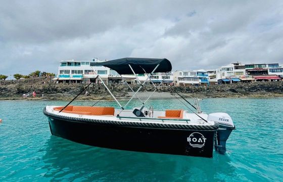 Boat without licence  Silver yacth 495 15hp