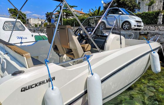 Motorboat QUICKSILVER 605 open 150hp