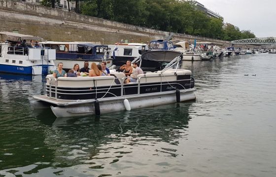 Motorboat Smoker Craft Sun Chaser 7522 60hp