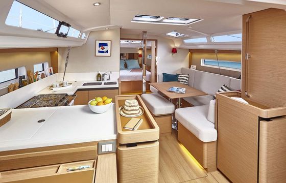 Sailboat Jeanneau Sun Odyssey 440 13m