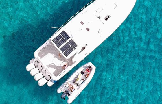 Motorboat Intrepid 475 1400hp