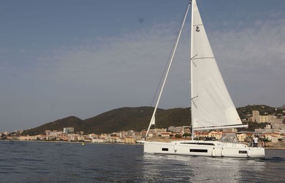 Sailboat BENETEAU OCEANIS 46.1 14m