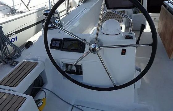 Sailboat BENETEAU OCEANIS 48 14.6m