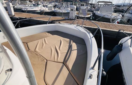 Motorboat Jeanneau Cap Camarat 6.5 Cc 150hp