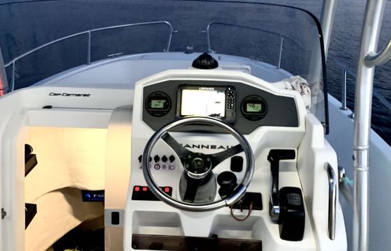 Motorboat Jeanneau Cap Camarat 6.5 Cc 150hp