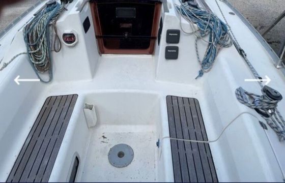 Sailboat Jeanneau Sun odyssey 31 9.3m
