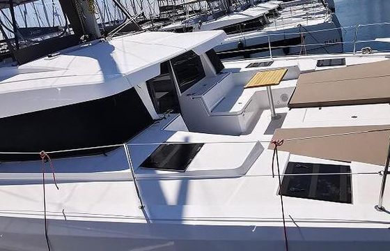 Catamaran Catana Group Bali 4.4 - 4 + 1 cab. 13m