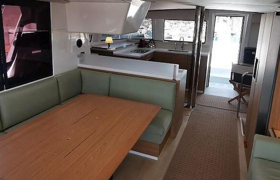 Catamaran Catana Group Bali 4.4 - 4 + 1 cab. 13m