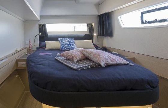 Catamaran ASTREA 42 (4 CAB + 2 / 4 SDB) 12m