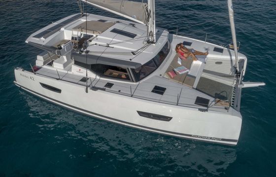 Catamaran ASTREA 42 (4 CAB + 2 / 4 SDB) 12m