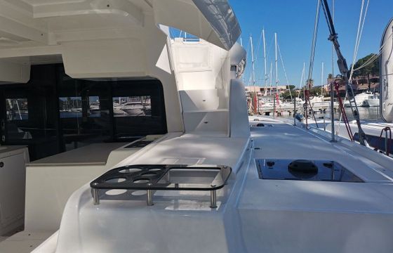 Catamaran Lagoon-Bénéteau Lagoon 46 - 4 + 1 cab. 13m