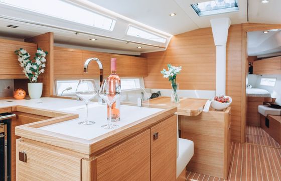 Sailboat Salona 46 14.02m