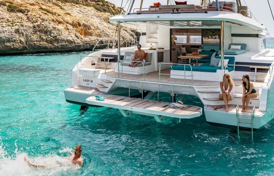 Catamaran Lagoon 55 18m