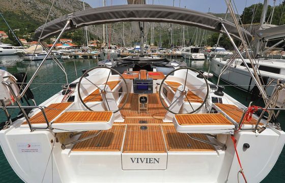 Sailboat HANSE 418 12.4m