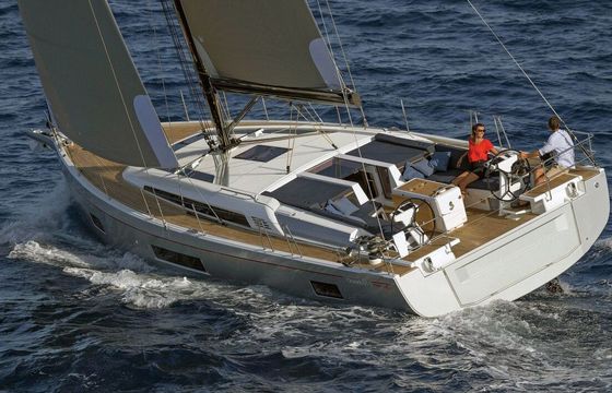 Sailboat BENETEAU OCEANIS 51.1 15.94m