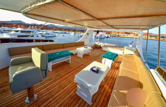 Motor yacht Lagoon Lagoon 400 1600hp