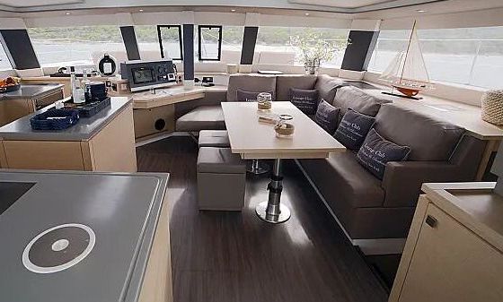 Catamaran Fountaine Pajot Saba 50 14.98m