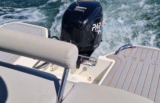 Boat without licence  V2 Boats 5.0