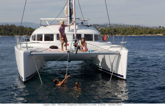 Catamaran LAGOON Lagoon 380 11.55m