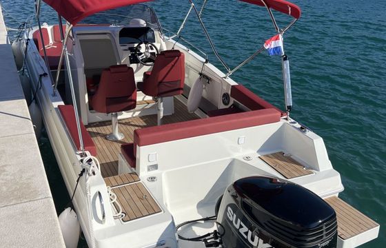 Motorboat Atlantic Marine Open 750 300hp