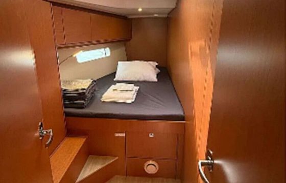 Sailboat Bavaria C46 14m