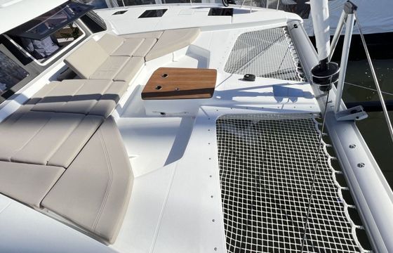 Catamaran Fountaine Pajot 44 13.32m