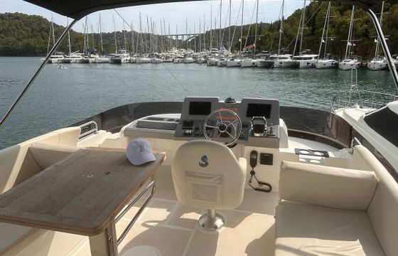 Motor yacht Bénéteau Swift Trawler 41 Fly 638hp
