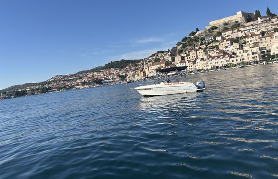 Motorboat FLY HM 22 130hp
