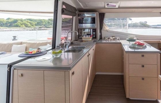 Catamaran ALL INCLUSIVE HELIA 44 13.2m