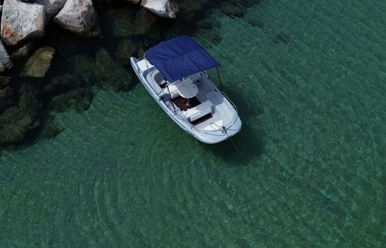 Boat without licence  Bateau Sans Permis