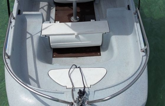 Boat without licence  Bateau Sans Permis