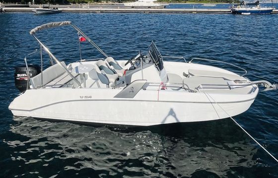 Motorboat FLYER SPACE DECK 6.6 175hp