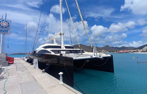 Catamaran Sunreef 82double deck 23.99m