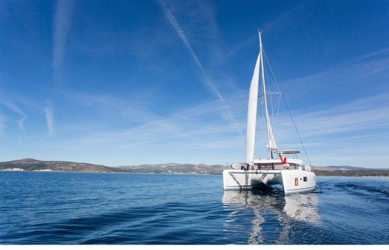 Catamaran LAGOON 42 JASMINE 12.8m