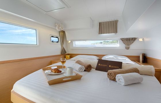 Catamaran LAGOON 42 JASMINE 12.8m